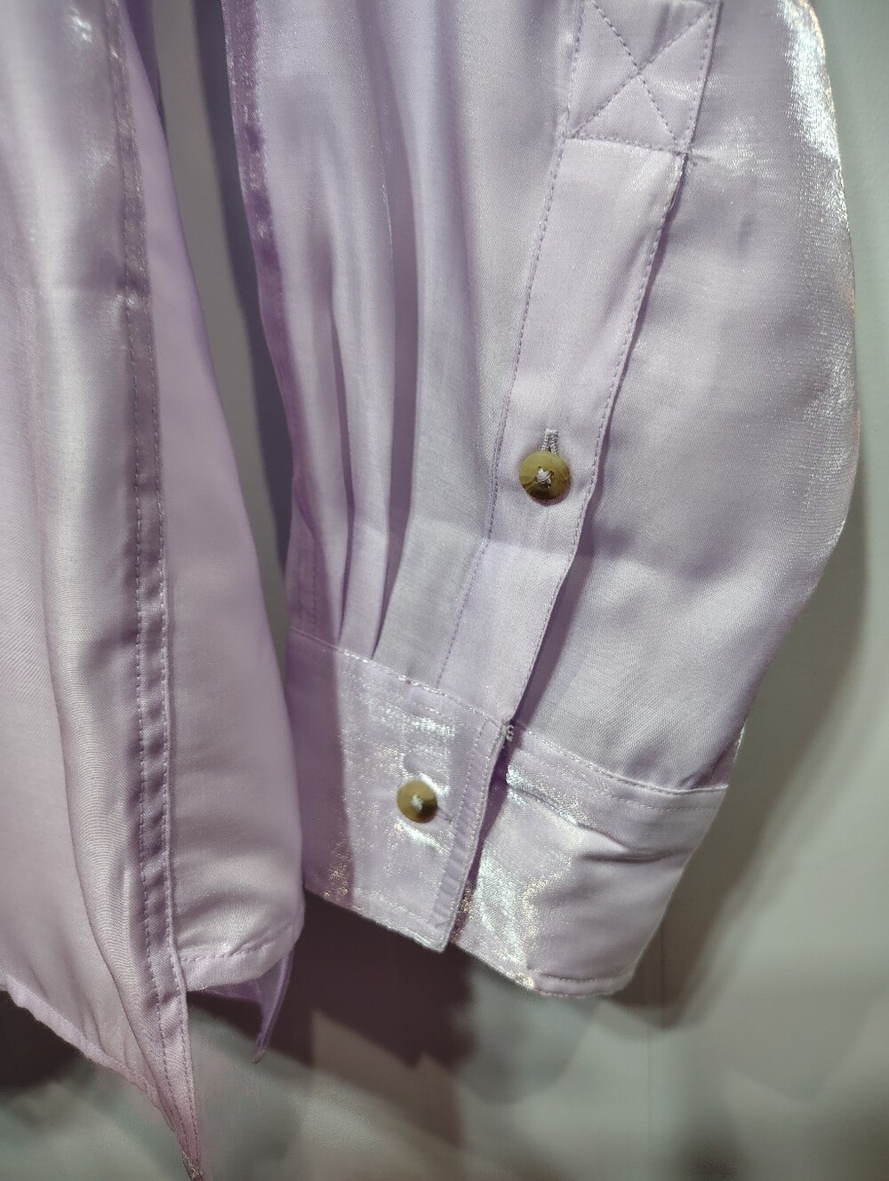 Pilcro Anthropologie Lilac Shine Blouse Large - Picture 5 of 7